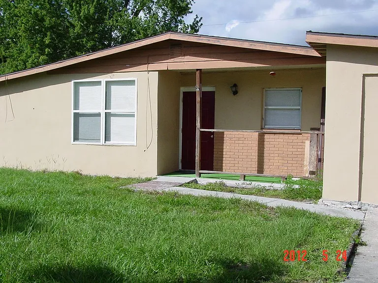 2805 Paine Ln — Photo 1