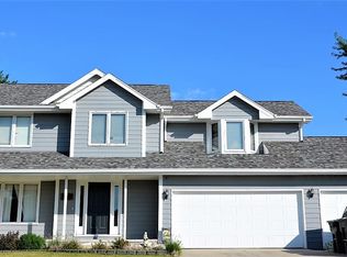 2542 E Leach Ave, Des Moines, IA 50320