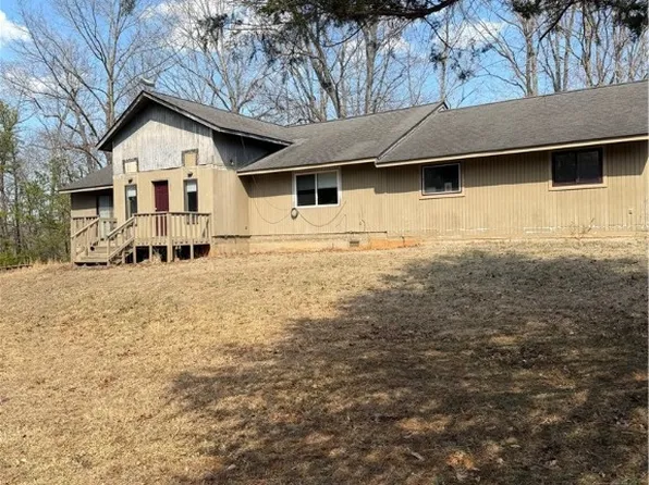 693 Blackberry Ln, Appomattox, VA 24522