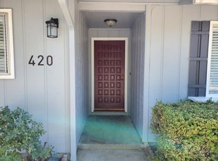 420 Coral Cir, Phoenix, OR 97535