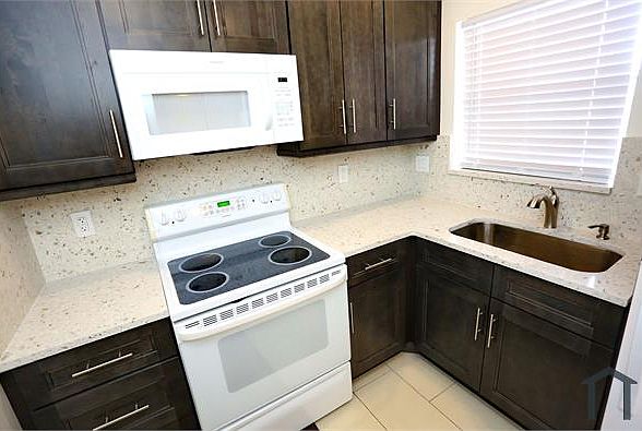 1st image of 8225 Sunrise Lakes Blvd APT 305