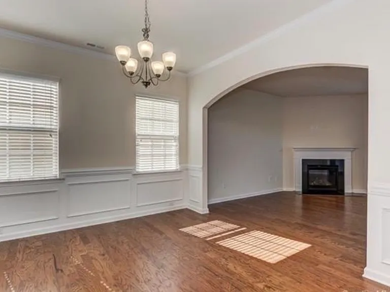 11614 Gilroy Ln — Photo 17