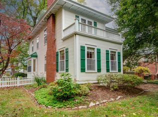 1255 S Pickwick Ave, Springfield, MO 65804