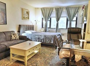 345 E 72nd St APT 3A, New York, NY 10021