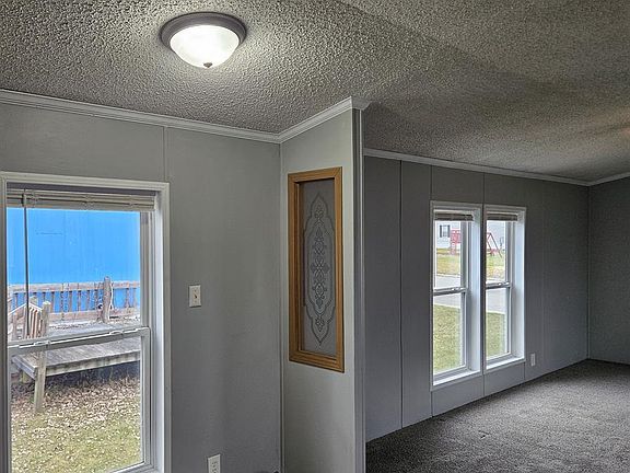 4th image of 2737 W Washington Ctr #188