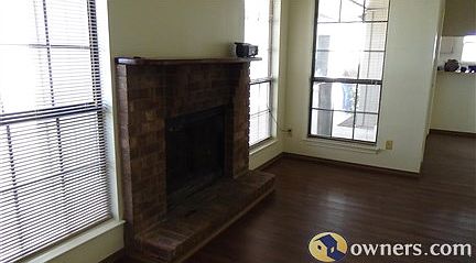2nd image of 5914 La Mesa Dr