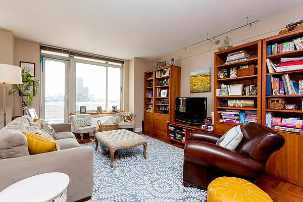 Rented by Town Residential | media 22