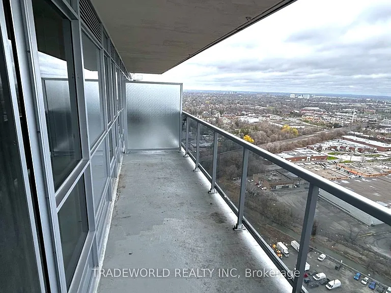 181 Village Green Sq #2911 — Photo 26