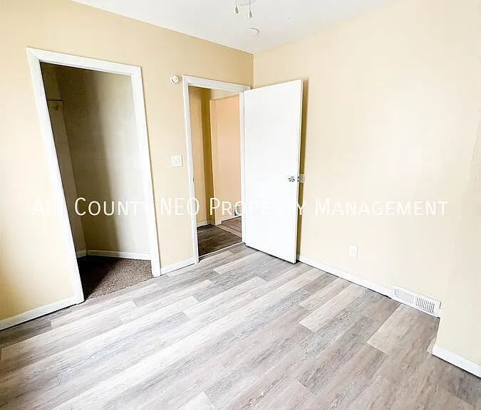 4116 Denison Ave #UP — Photo 8