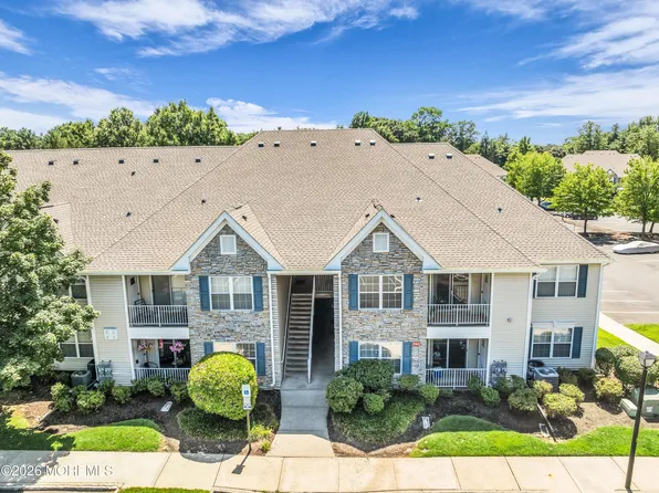 1029 Wedgewood Circle, Middletown, NJ 07718