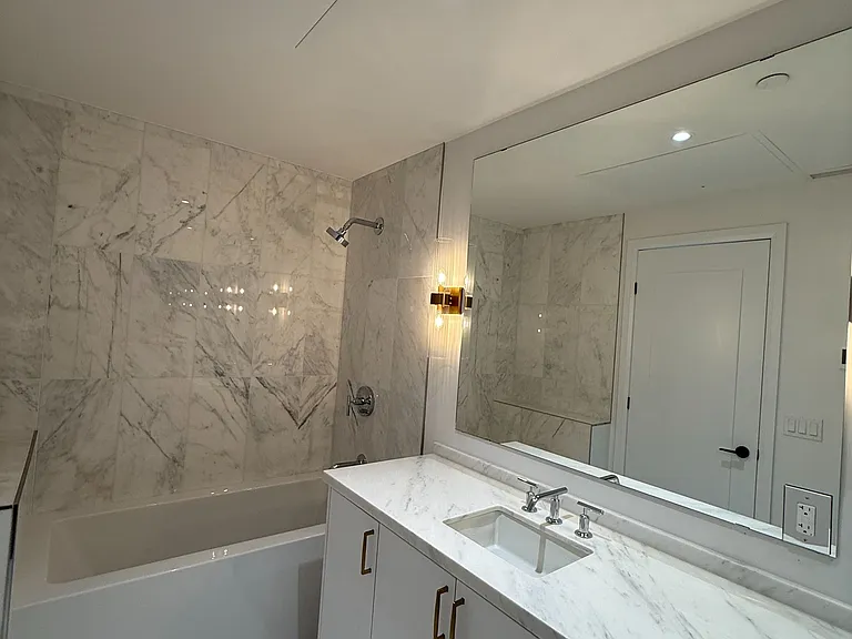 505 Glencairn Ave #203 — Photo 19