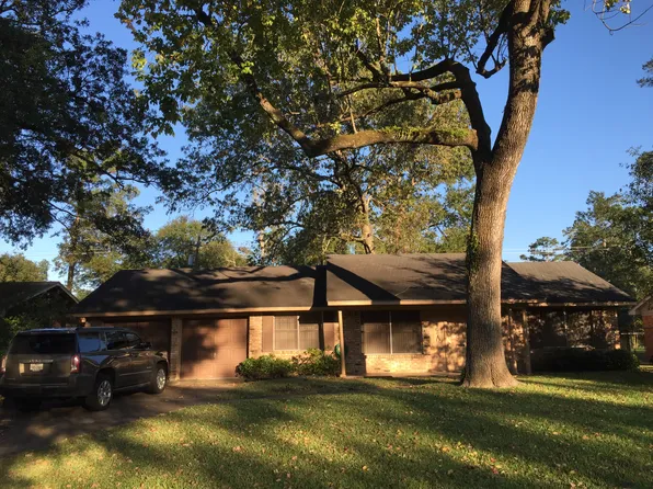 1970 Edson Dr, Beaumont, TX 77706
