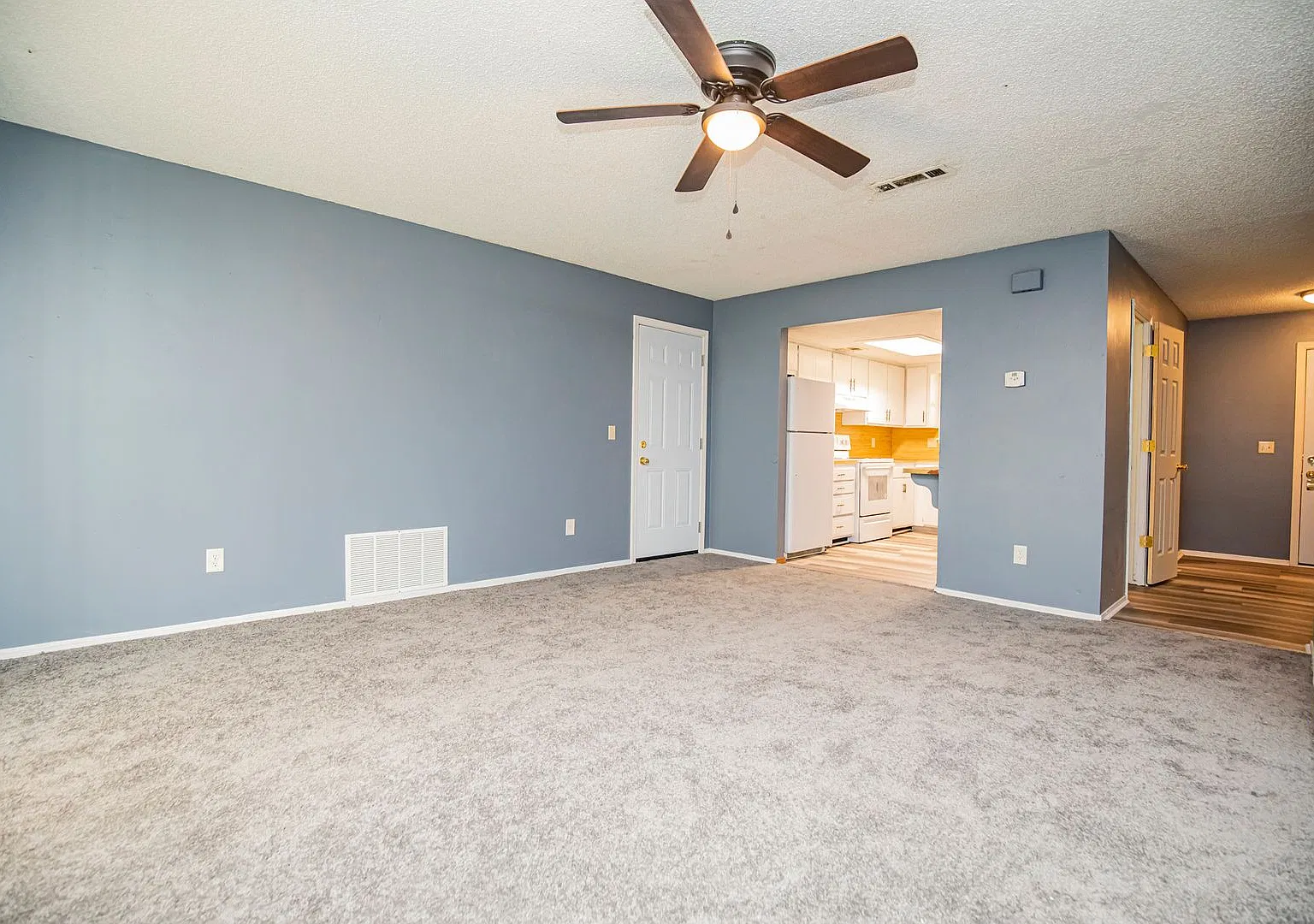 1314 B Royal — Photo 4