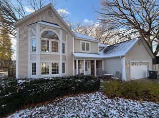 234 Bridge St, Shoreview, MN 55126