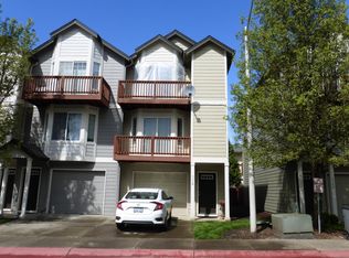 4450 NE Nicholson Loop, Vancouver, WA 98661