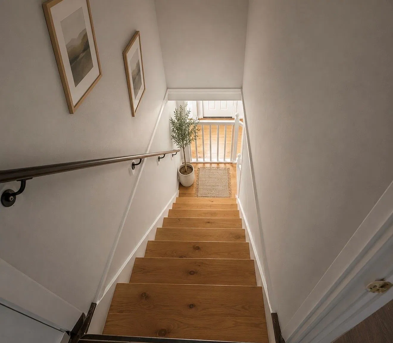 2 bed, 1.0 bath, 2008 sqft, $1,500 — Photo 3