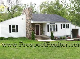 17 Summit Rd, Prospect, CT 06712