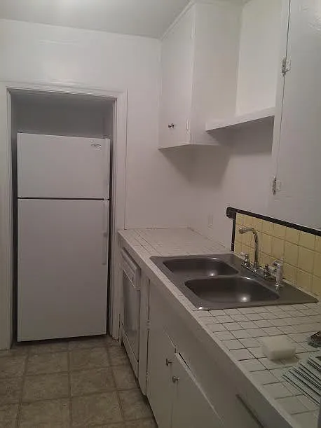 3 bed, 2.0 bath, 1184 sqft, $1,550 — Photo 4