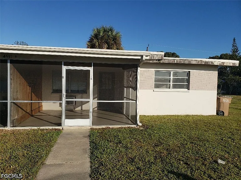 4911 Coronado Pkwy #B — Photo 2
