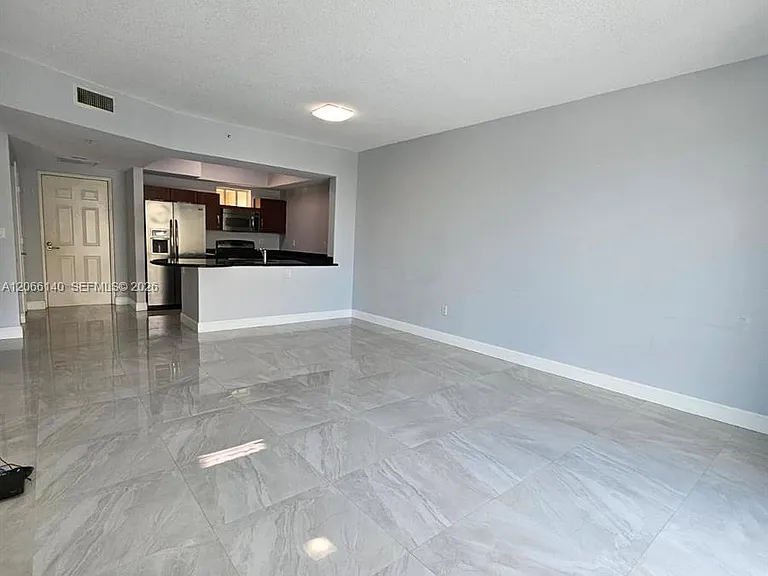 7270 SW 88th St #B202 — Photo 4