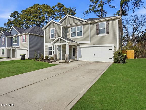 2nd image of 793 Landmark Cove SW