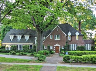 415 Roslyn Rd, Winston Salem, NC 27104