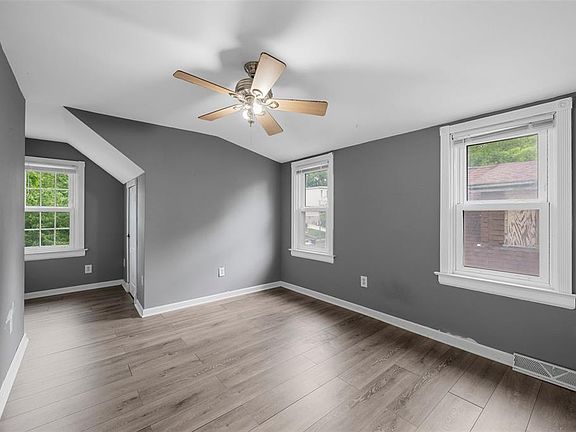 4th image of 6538 W Park Ave