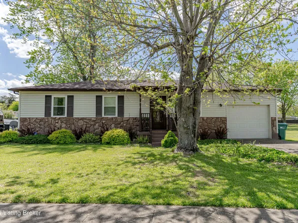 1389 Kingswood Way, Radcliff, KY 40160
