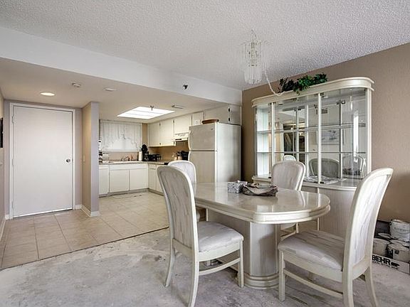 3rd image of 5915 Sea Ranch Dr Unit 307