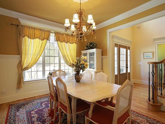 2nd image of 4804 Odell Dr