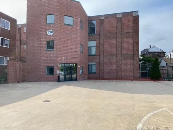 390 Charles Street #108, Bridgeport, CT 06606