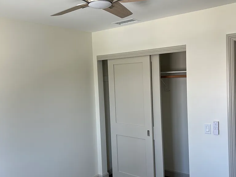 136 Magnolia St #B — Photo 4