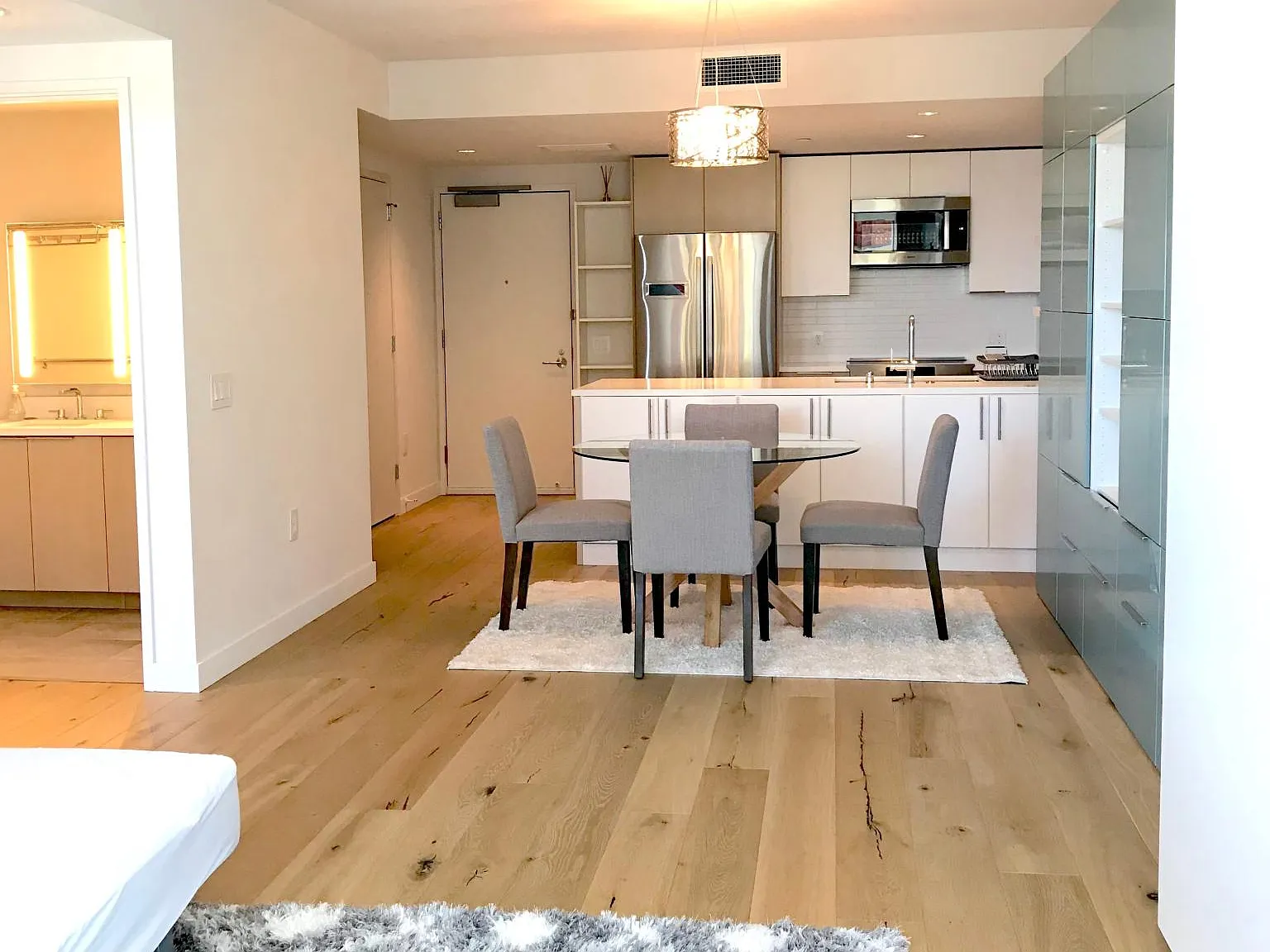 1001 Queen St — Photo 3