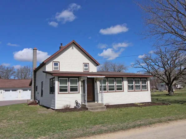 29114 E Richard St, Lone Rock, WI 53556
