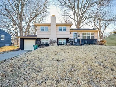 7308 Melrose Ln, Shawnee, KS, 66203