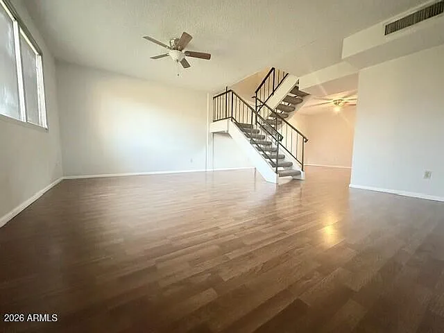 3 bed, 2.5 bath, 1608 sqft, $1,700 — Photo 4