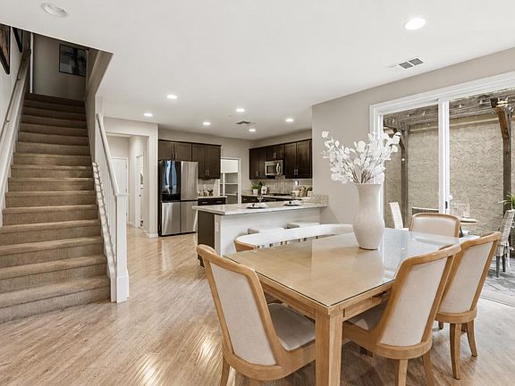 3rd image of 143 Lusitano Way