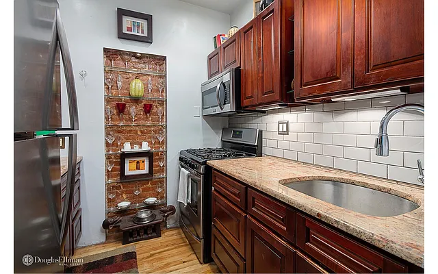 Sold by Douglas Elliman | media 4