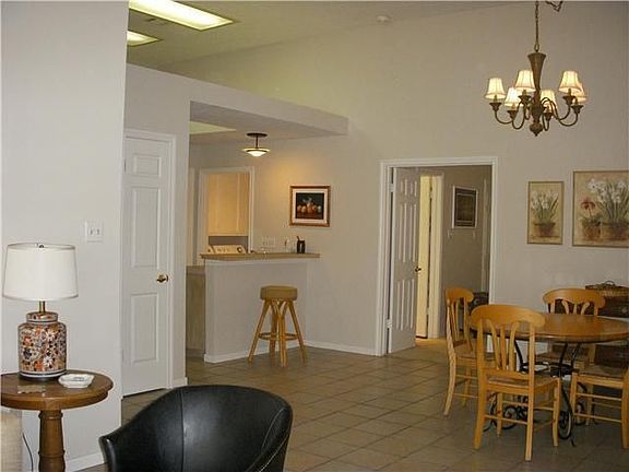 5th image of 6606 Mesa Hollow Dr