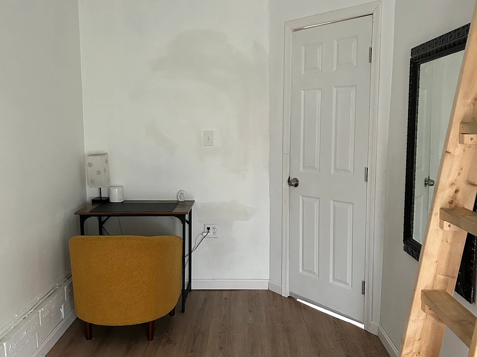 4 bed, 2.5 bath, 1749 sqft, $900 — Photo 3