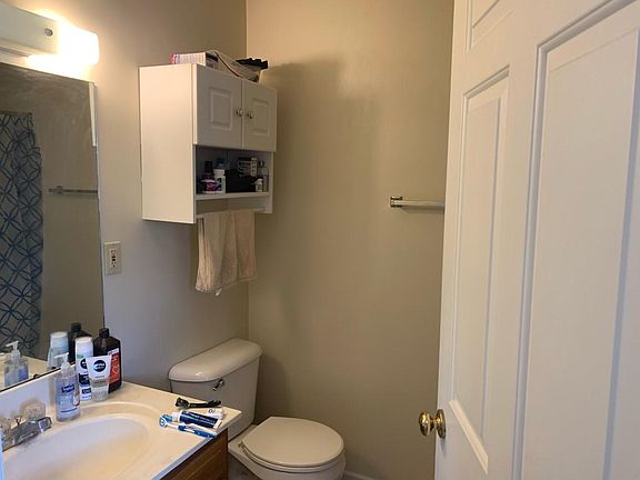 5th image of 15 S Shafer St APT 1506