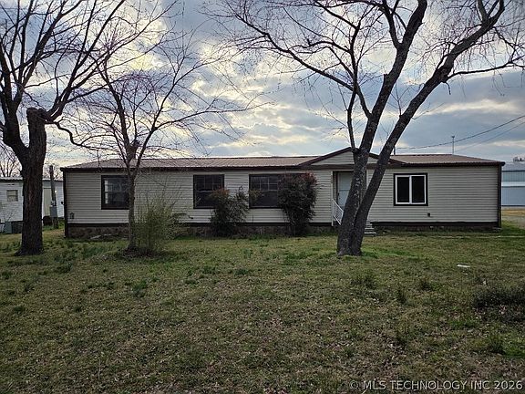 2nd image of 525 SW 3rd St