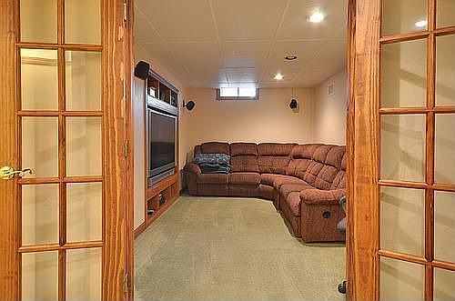 5th image of 128 W Acorn Dr