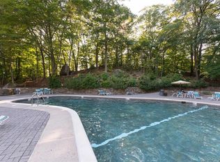 50 Aiken St APT 393, Norwalk, CT 06851