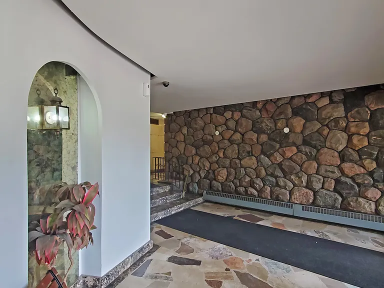 285 Melvin Ave — Photo 15