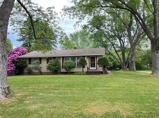 367 Pelham Rd, Erie, PA 16511