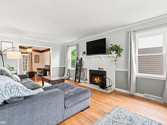 2nd image of 1113 Lynnwood Dr