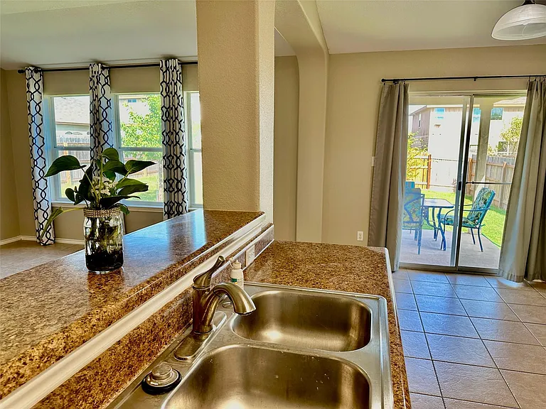 207 Dragon Ridge Rd — Photo 18