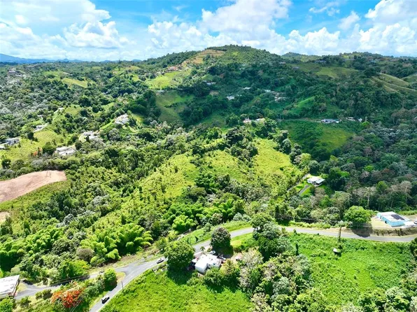 Solar 6 Carr #902, Yabucoa, PR 00767