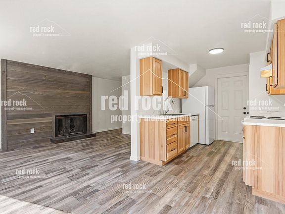 5th image of 3901 W Spiers Ave APT 4